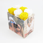 *L'inoubliable : 6 roses éternelles dans une boite en forme de cadre photo