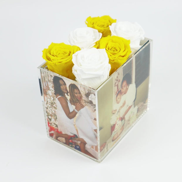 *L'inoubliable : 6 roses éternelles dans une boite en forme de cadre photo
